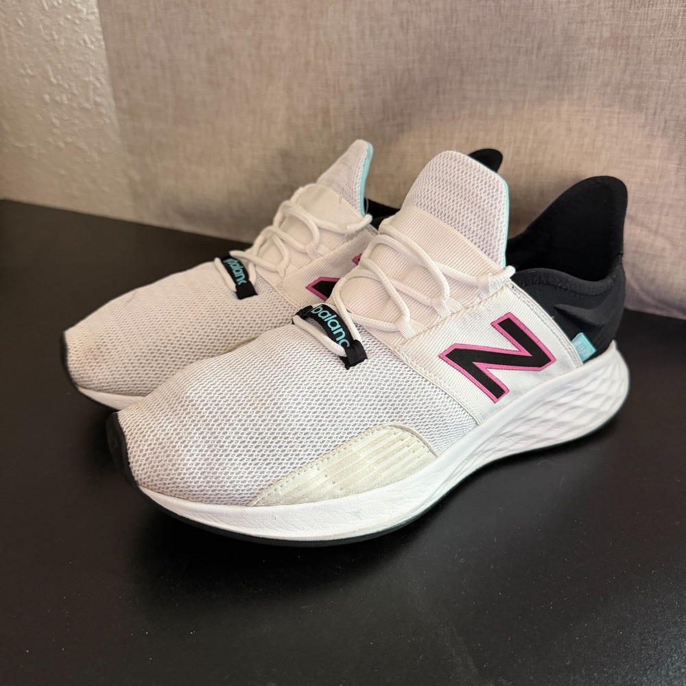 New Balance Fresh Foam Roav Running‎ Shoes Womens 11 White Surf Athletic Lace Up